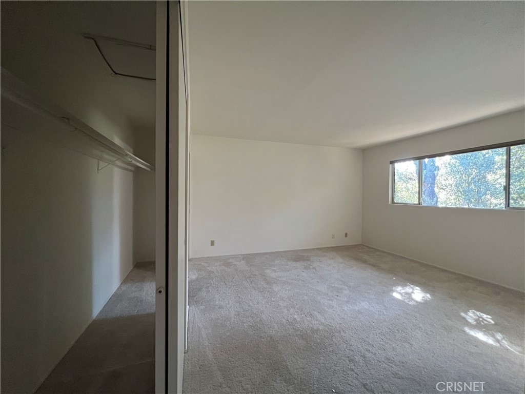 10919 Bismarck Avenue - Photo 13