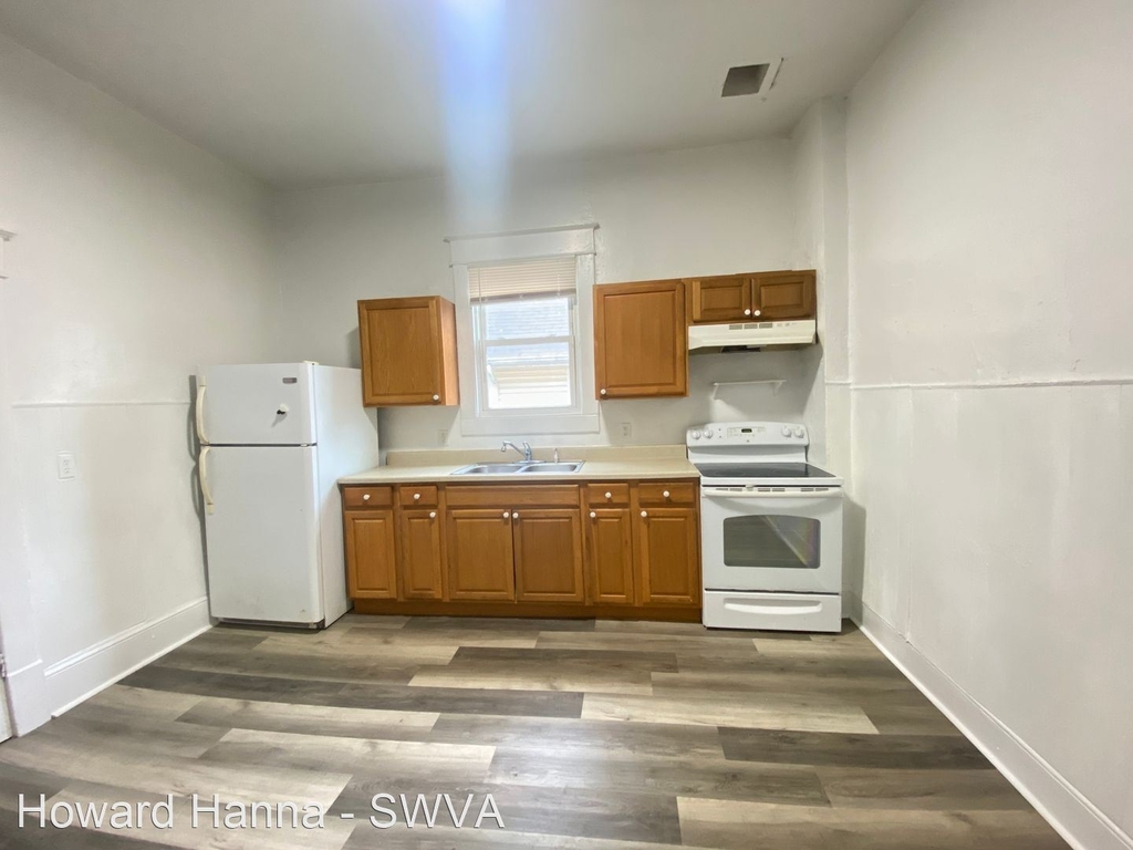 2023 Moorman Avenue Nw - Photo 4