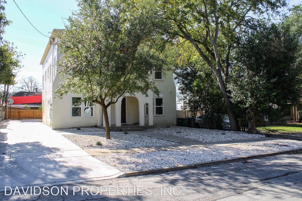 410 Fulton Ave - Photo 2