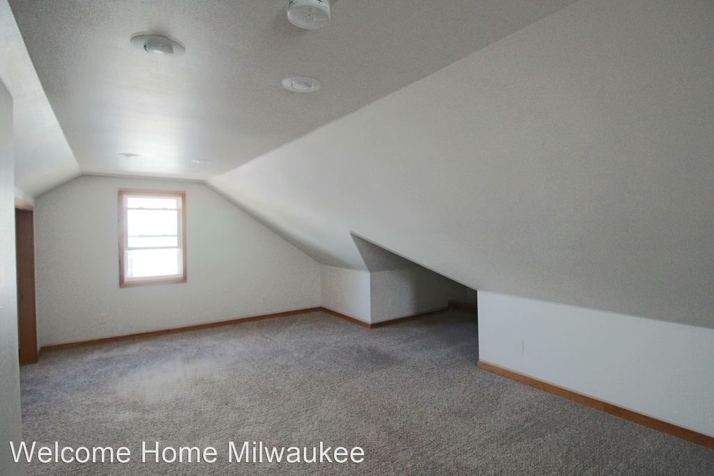 4253 N 63rd St - Photo 22