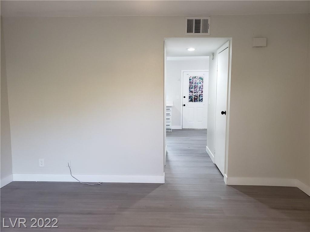 7083 Burcot Avenue - Photo 7