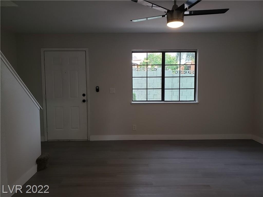 7083 Burcot Avenue - Photo 9