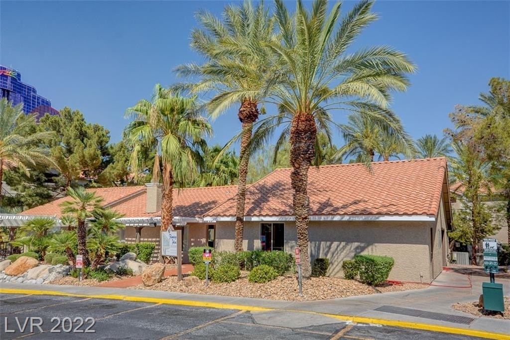 4200 South Valley View Boulevard - Photo 43