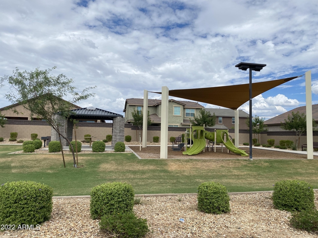 14063 W Desert Flower Drive - Photo 17