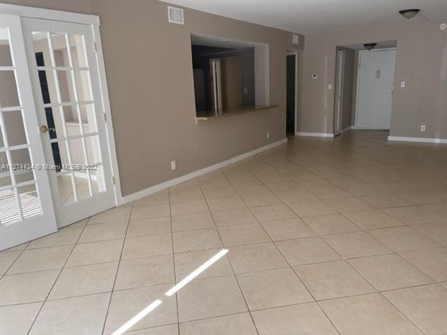 800 Parkview Dr - Photo 5