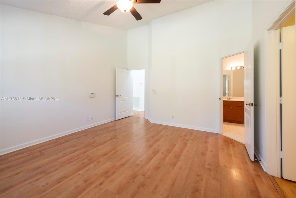 3540 Mahogany Way - Photo 19