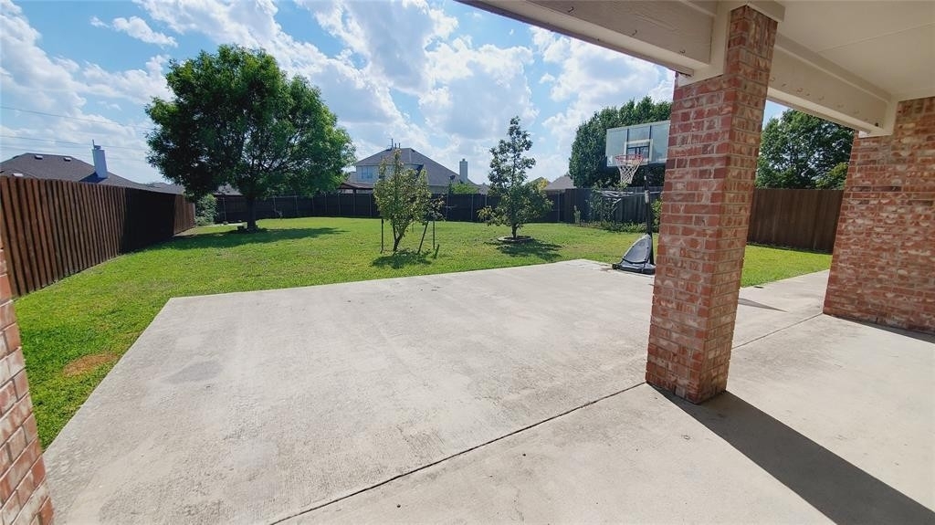 2716 Pennington Drive - Photo 5