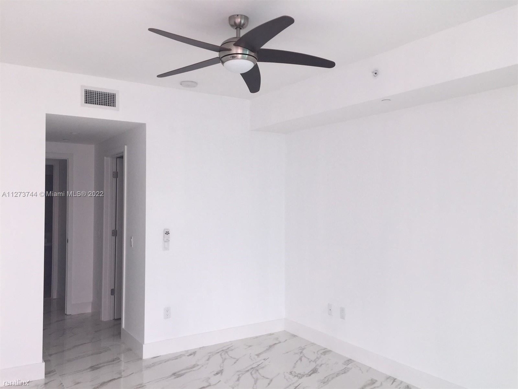 1080 Brickell Ave Unit 1704 - Photo 6