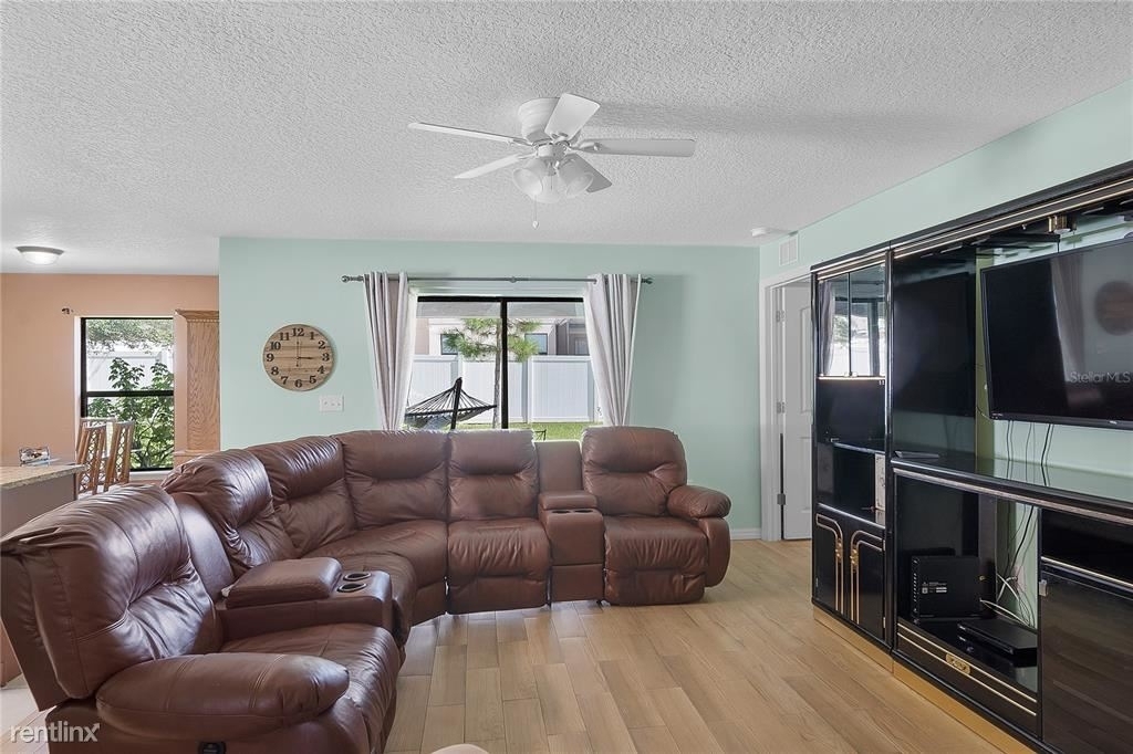 4645 R Manica Dr - Photo 11