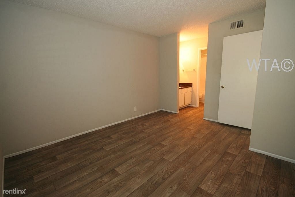 950 E Bitters Rd - Photo 16