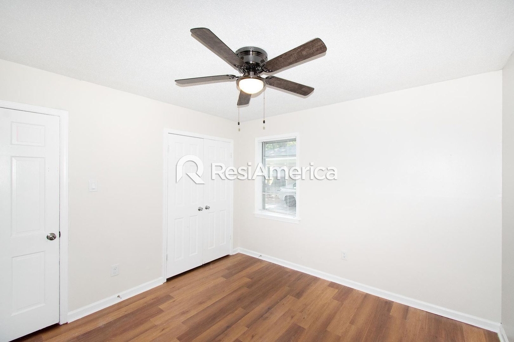 3912 Wordsworth Ave - Photo 10