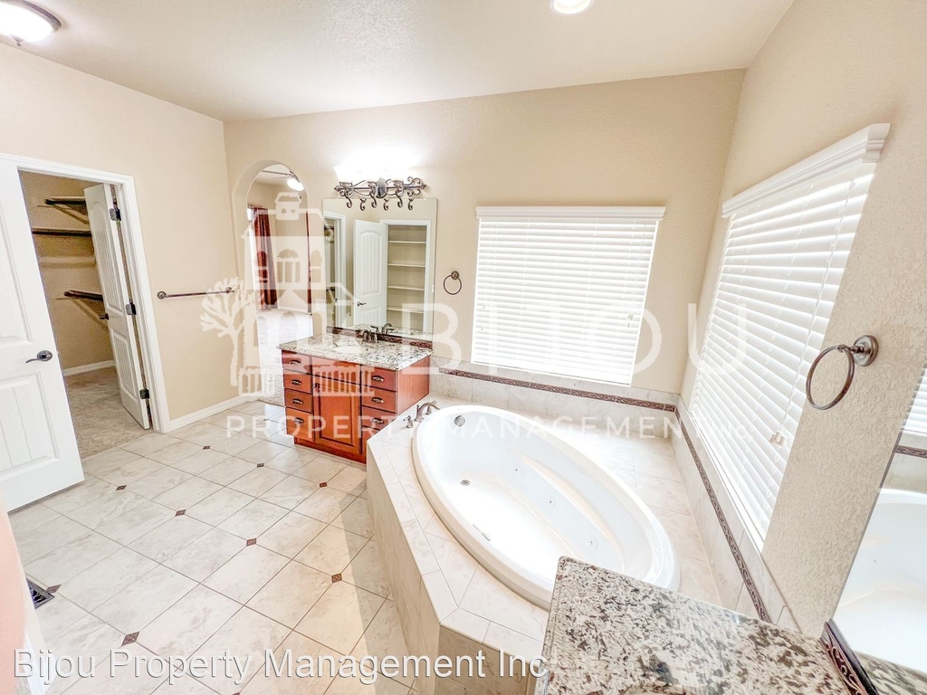 16028 Denver Pacific Dr - Photo 6