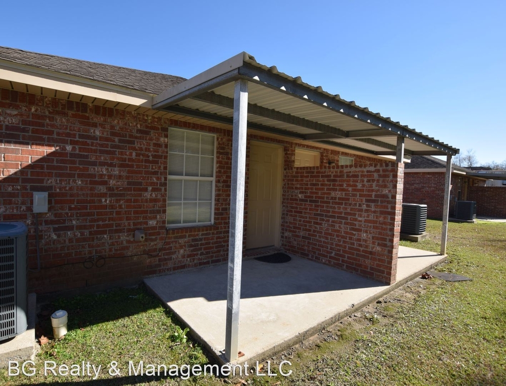 3318 Carver Rd - Photo 6