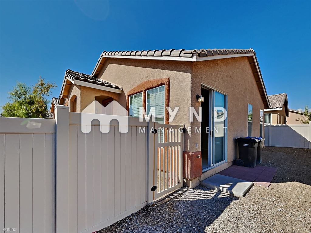 2500 Birds Nest Cactus Ct - Photo 28