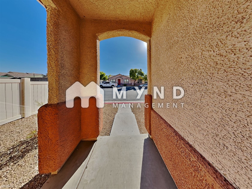 2500 Birds Nest Cactus Ct - Photo 27