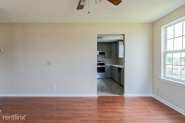 1101 R Palmer Ave - Photo 3