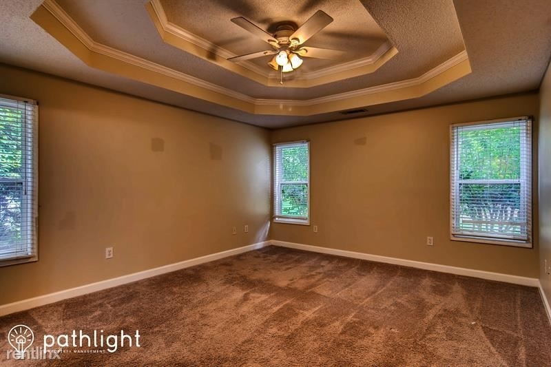 726 Forestglen Drive - Photo 7