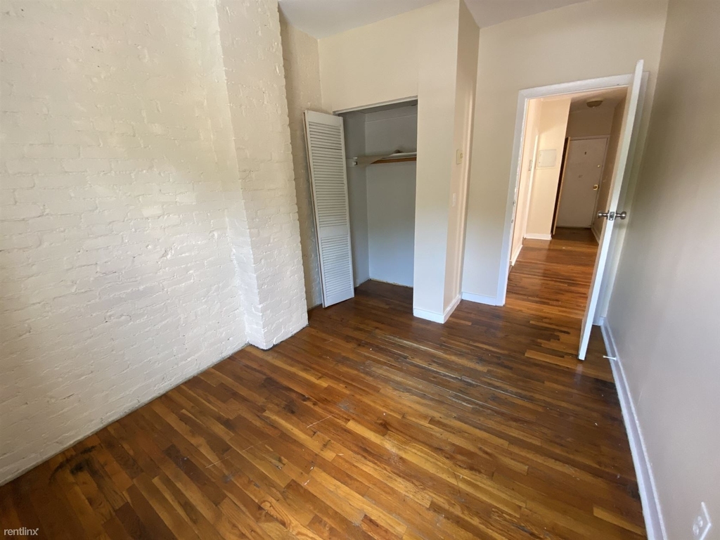 888 Huntington Ave Apt 8 - Photo 2