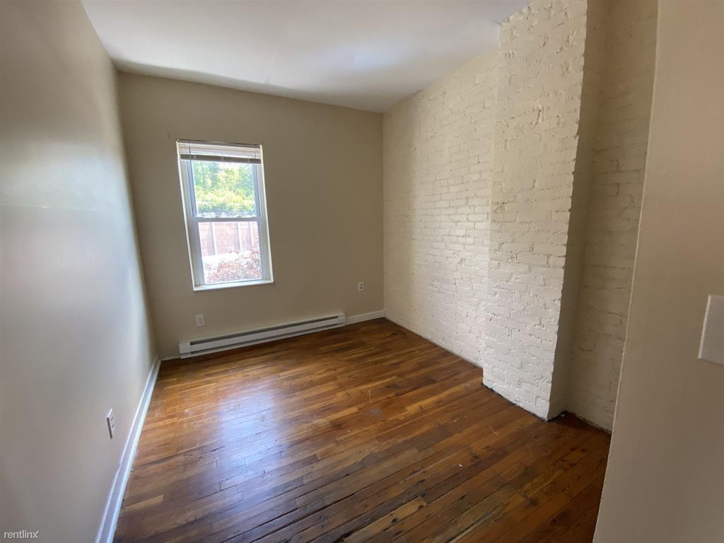 888 Huntington Ave Apt 8 - Photo 3