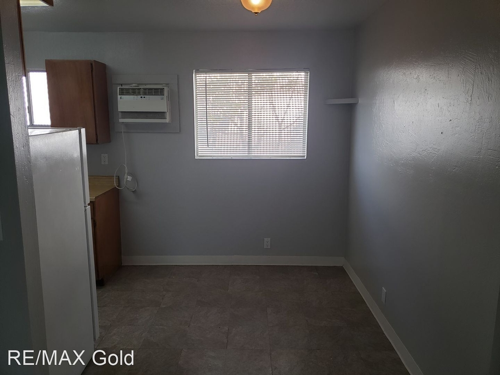 610 D Street - Photo 10