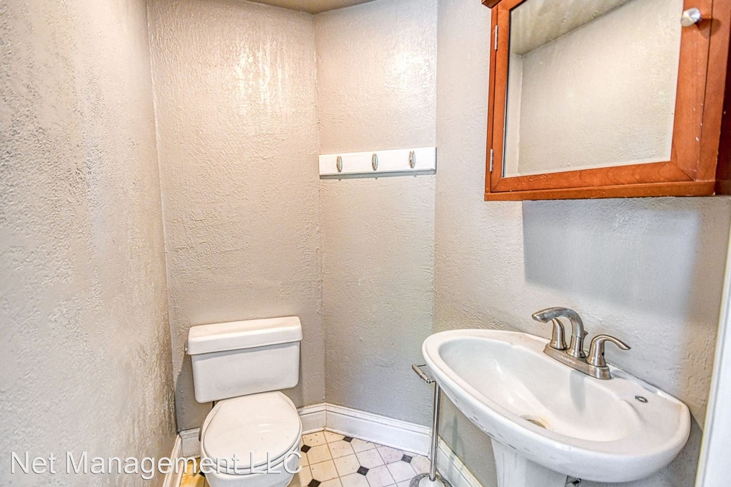 916 Classen Blvd. - Photo 24