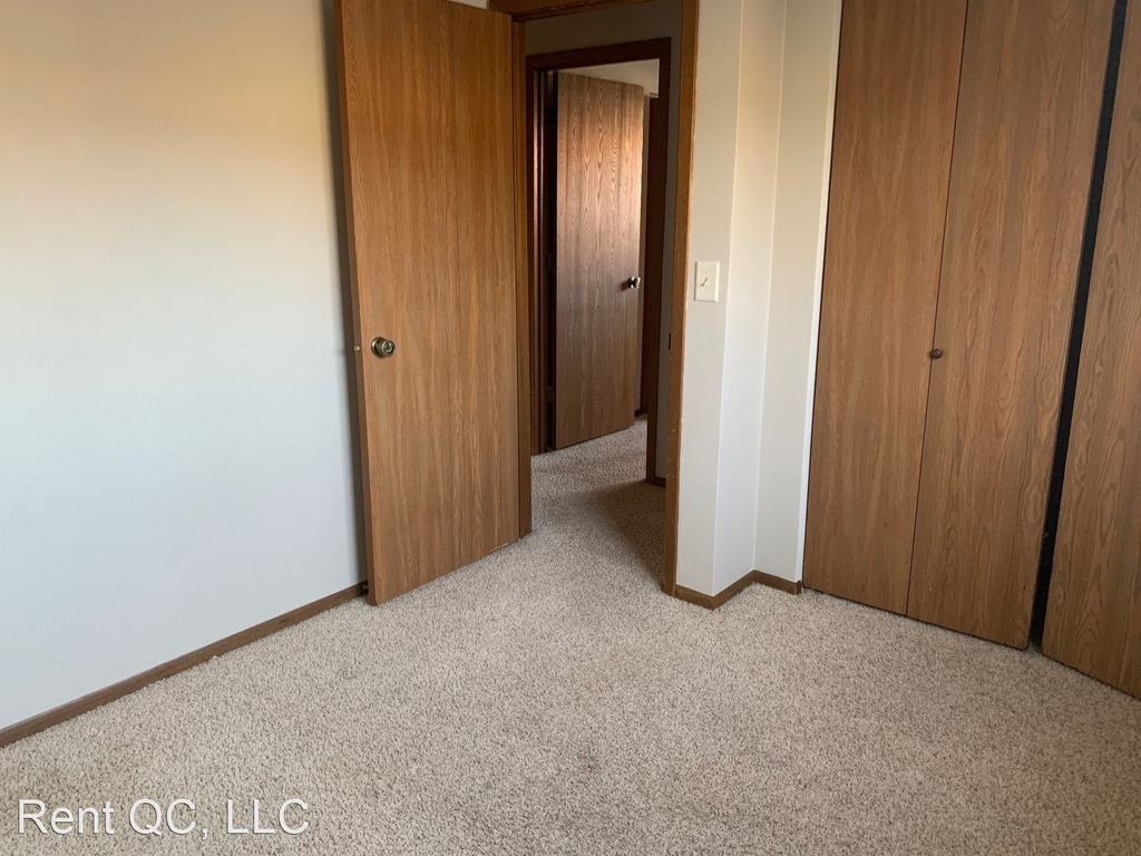 5202 25th Ave Ct - Photo 8