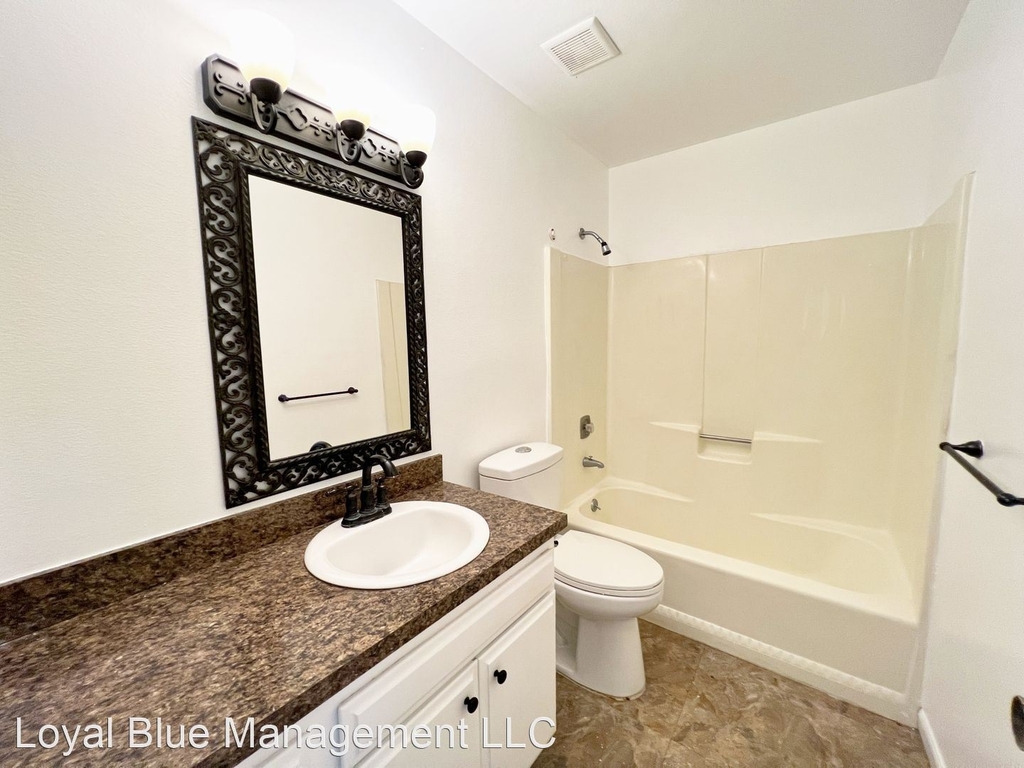 44945 Hanstead Avenue - Photo 17