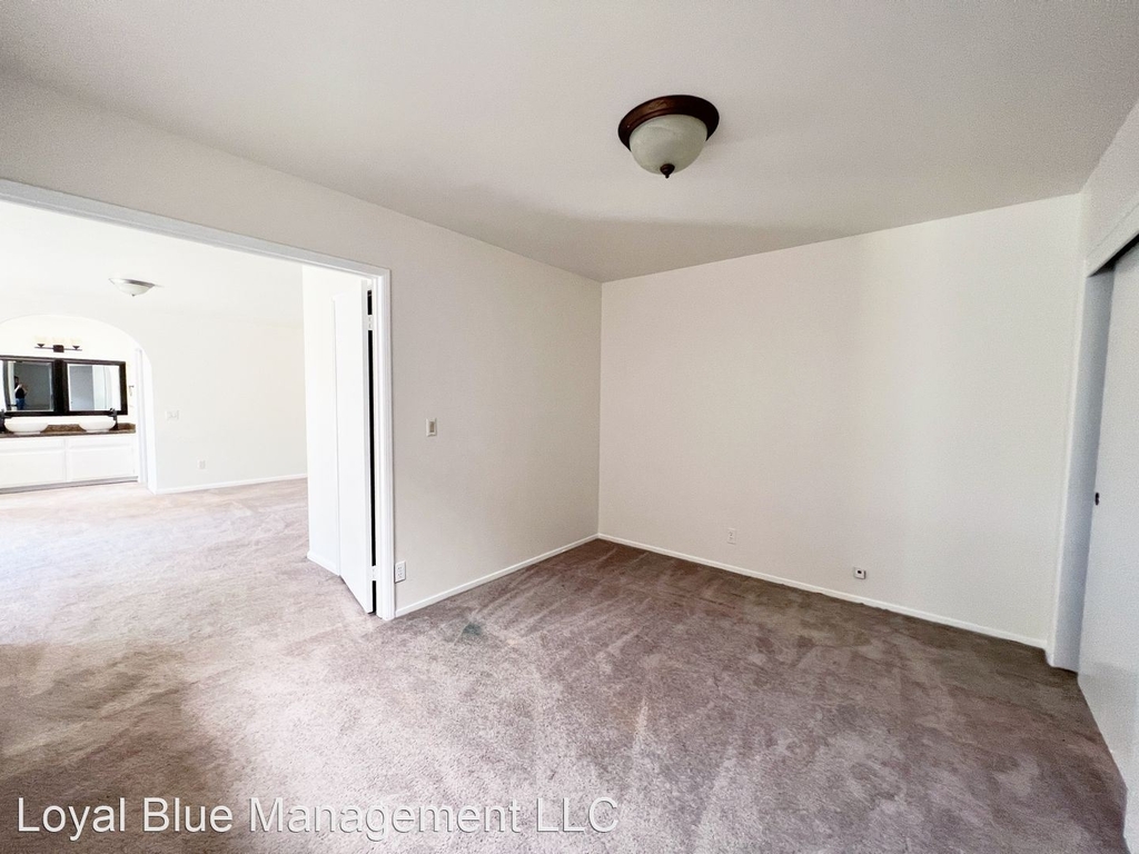 44945 Hanstead Avenue - Photo 20