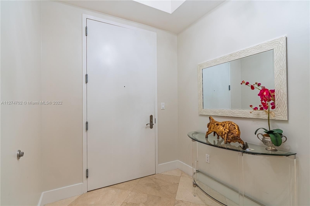 16001 Collins Ave - Photo 16