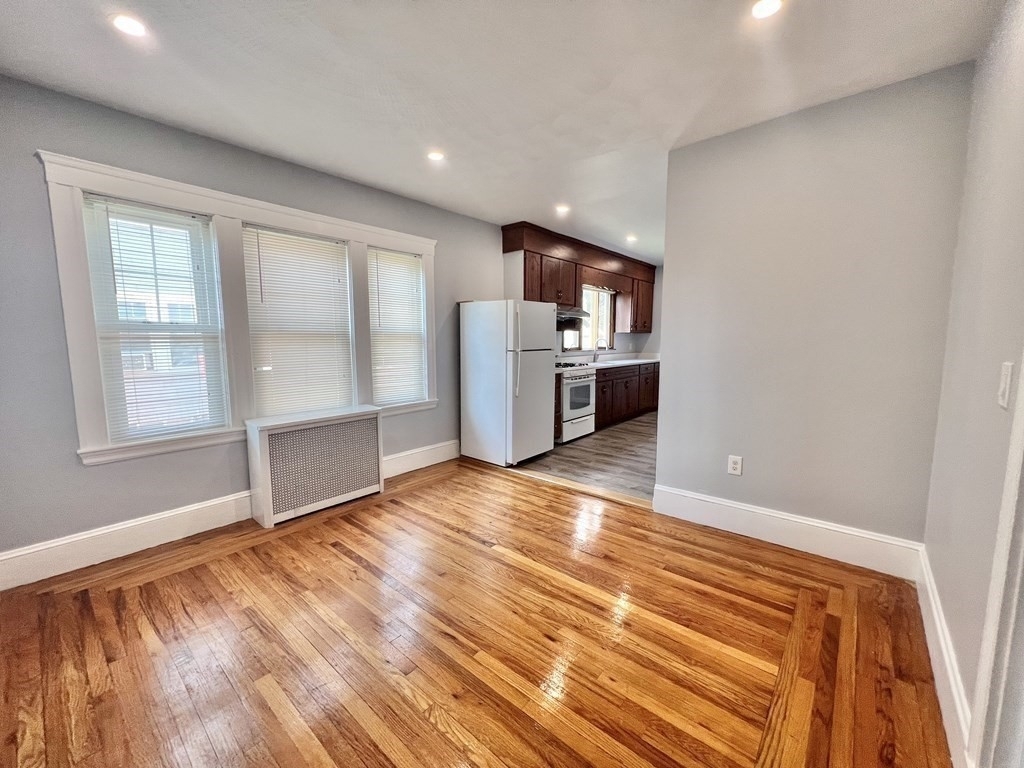 135 Fayette St - Photo 2