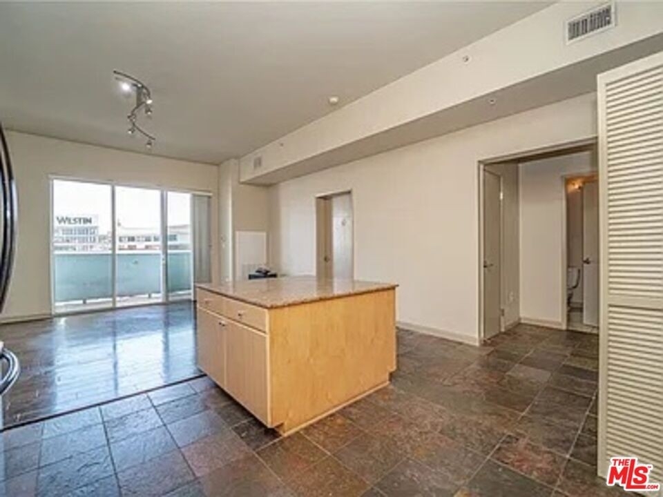 388 E Ocean Blvd - Photo 5