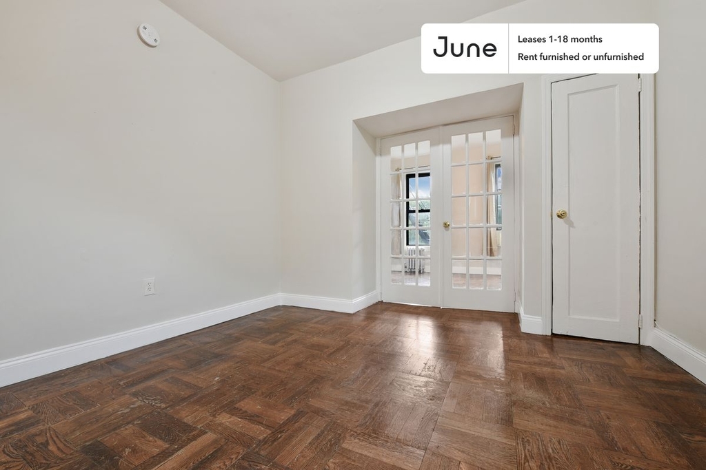 715 East 5th Street - Photo 4