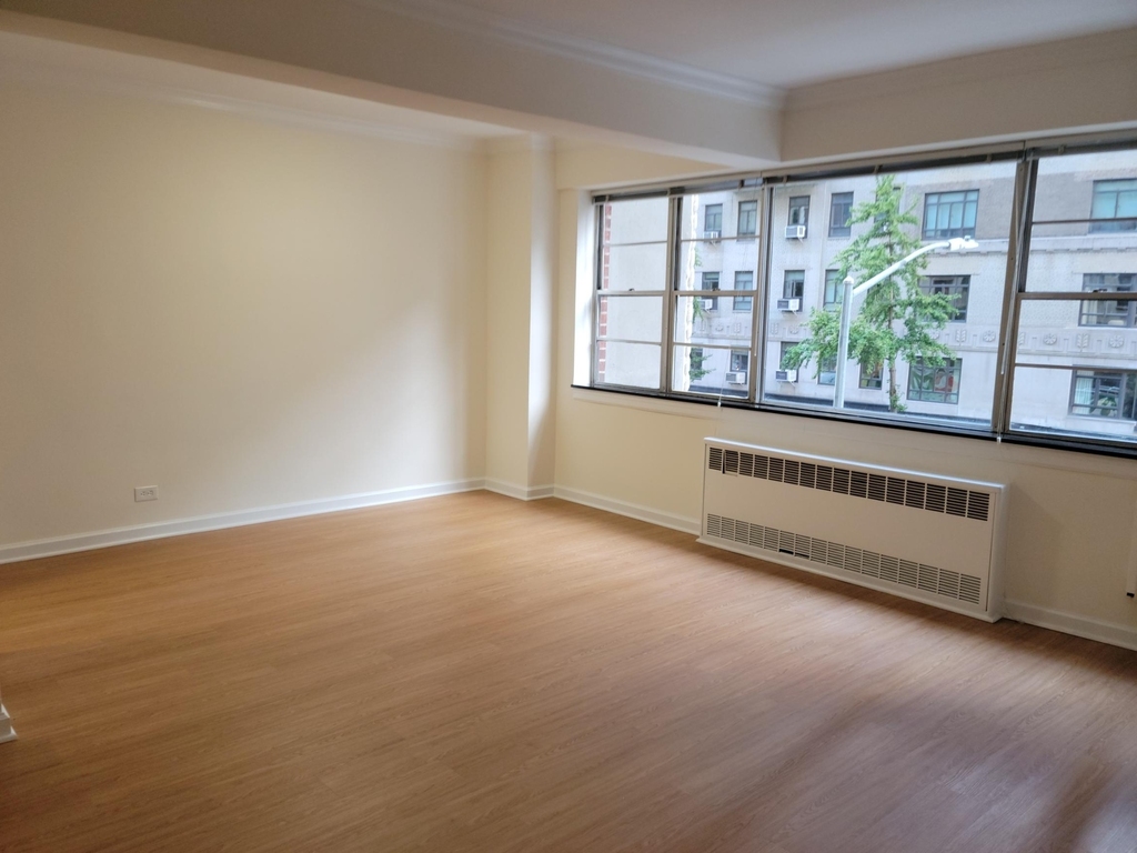 40 East 89th Street - Photo 3