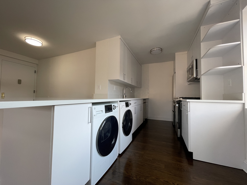 145 East 16th Street - Photo 2