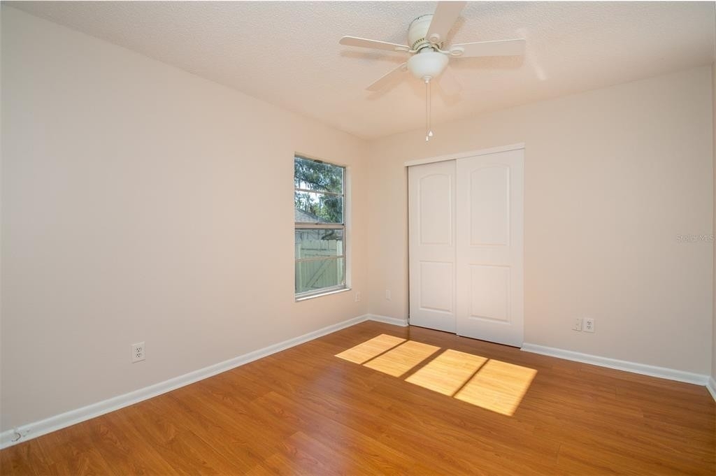 1055 Main Street - Photo 5