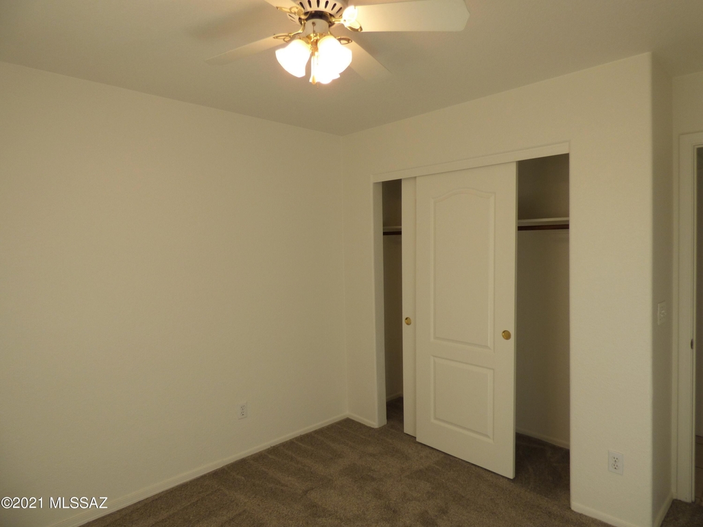 8031 N Eve Ann Way - Photo 18