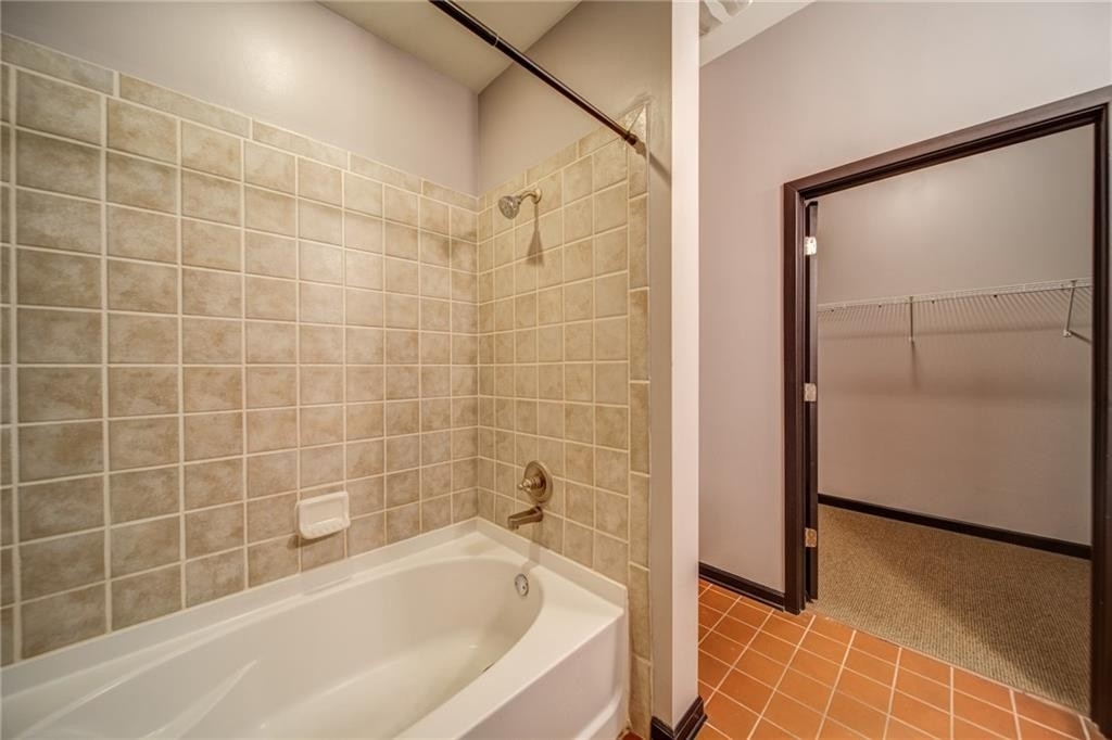 5300 Peachtree Road - Photo 20