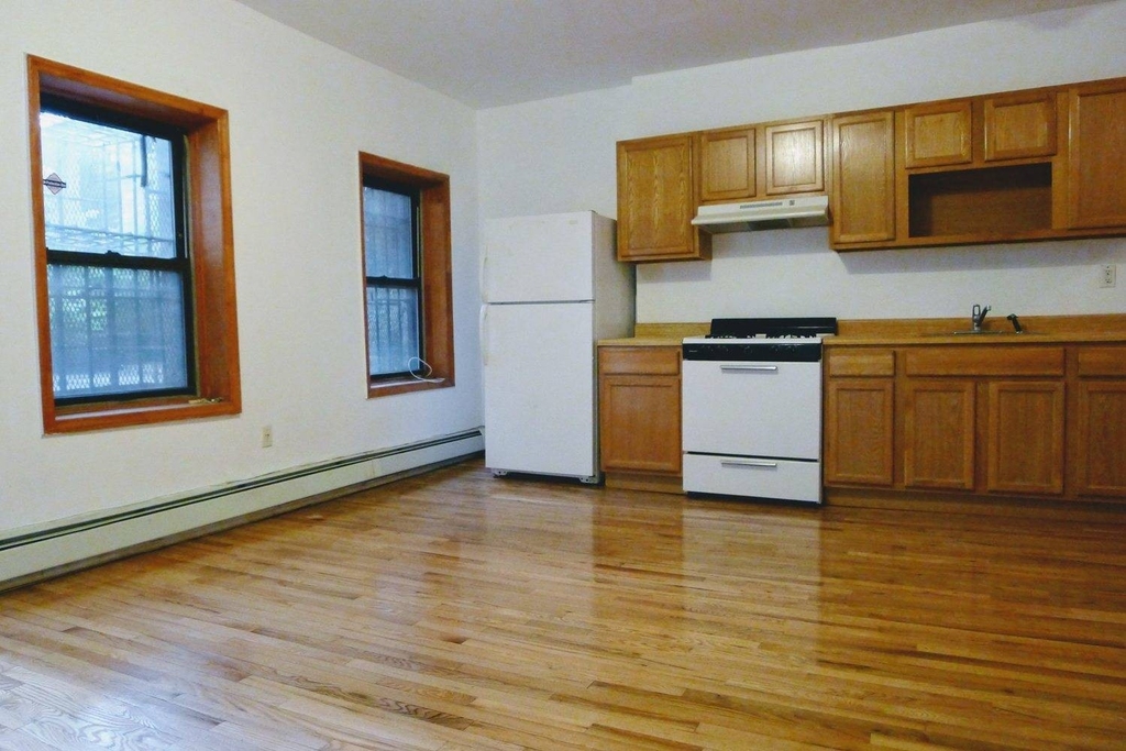 454 Nostrand Ave - Photo 1