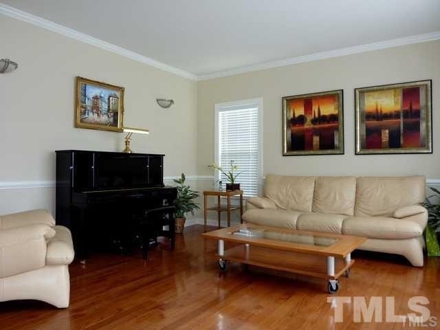 306 Churchview Street - Photo 2