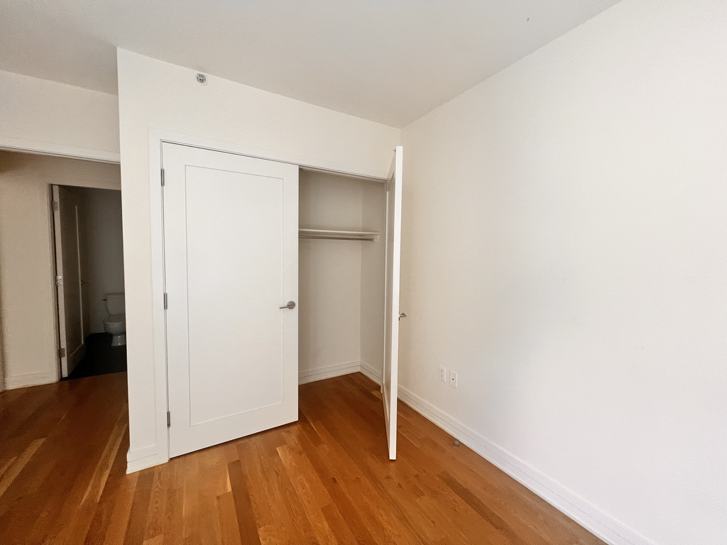 175 Kent Avenue - Photo 8