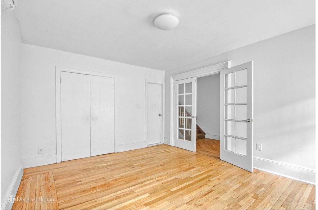 164 Lafayette Ave - Photo 2