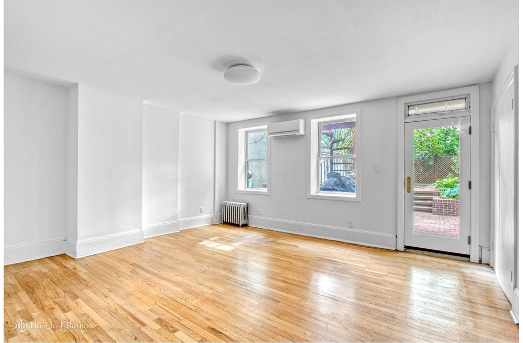 164 Lafayette Ave - Photo 14