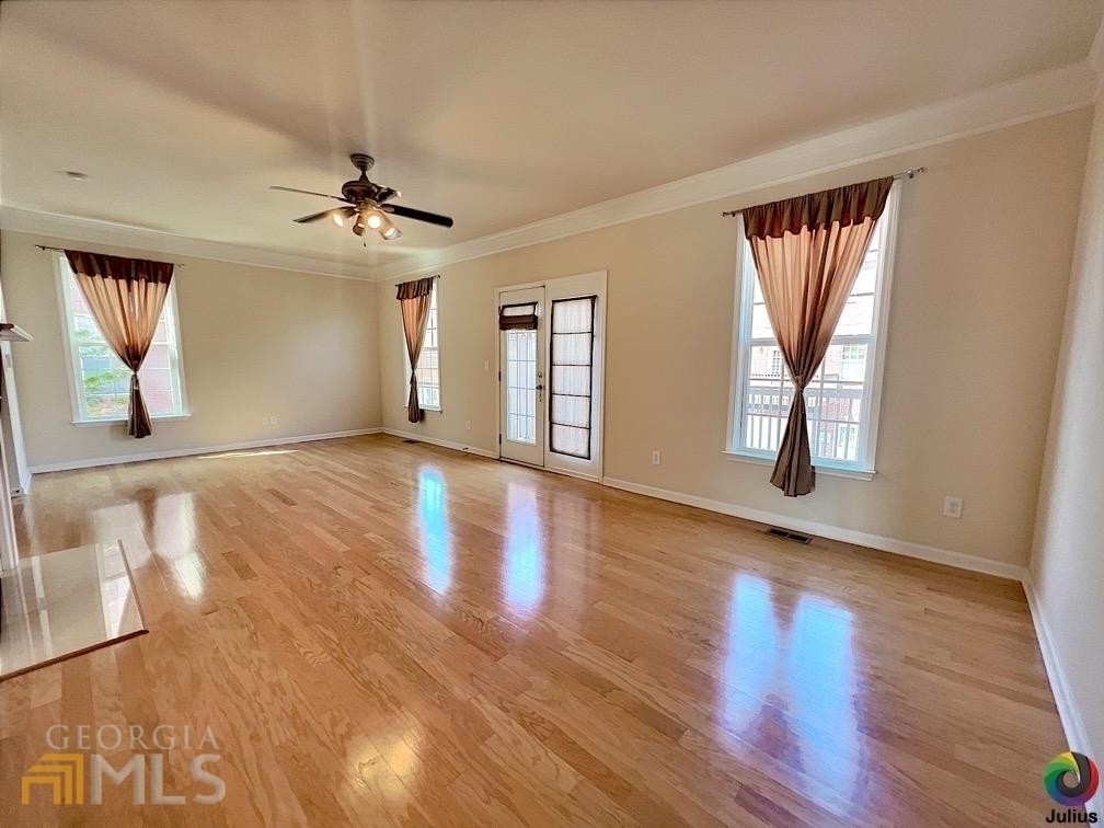 10507 Holliwell Court - Photo 3