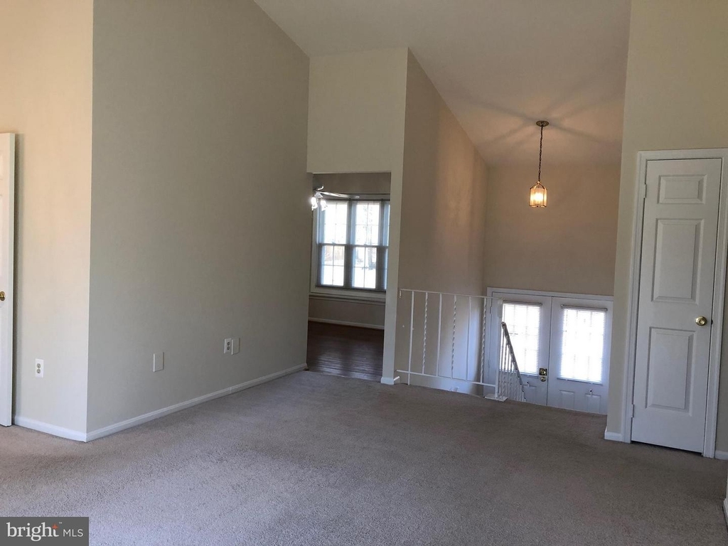 6015 Bitternut Dr - Photo 9