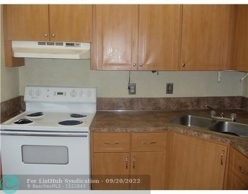 4200 Nw 3rd Ct - Photo 2