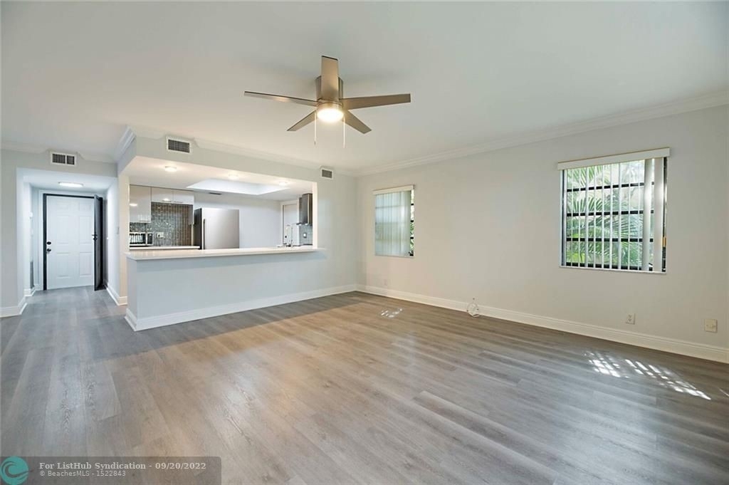 1769 Ne 40th Pl - Photo 2