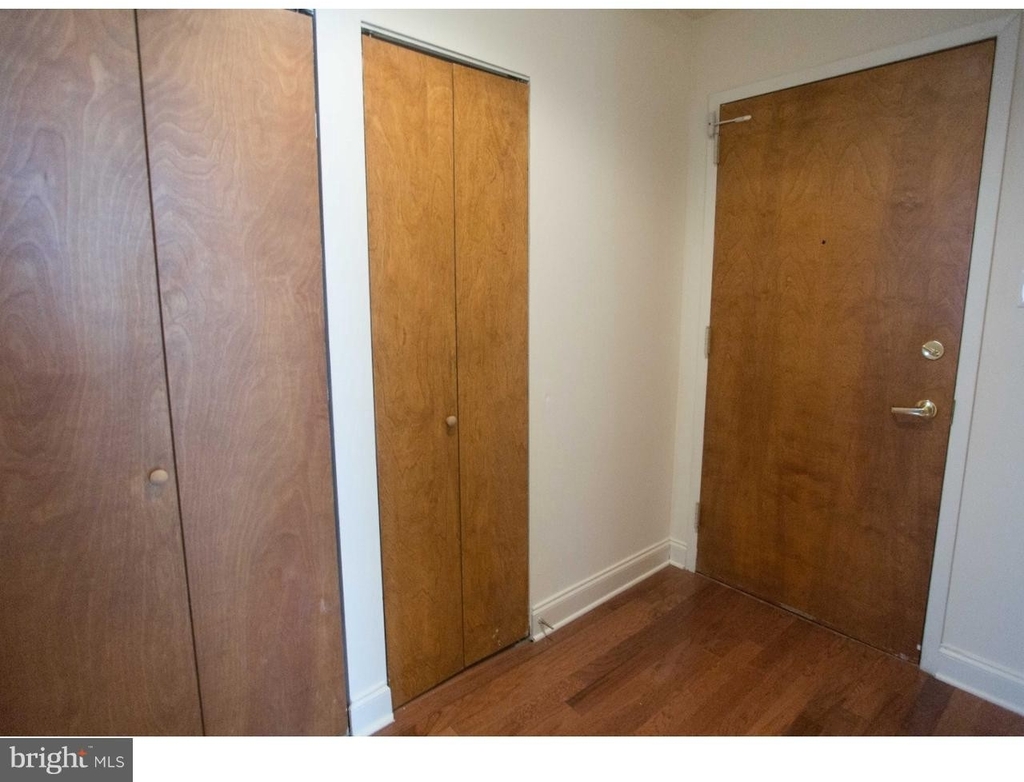 1600 Walnut Street - Photo 23