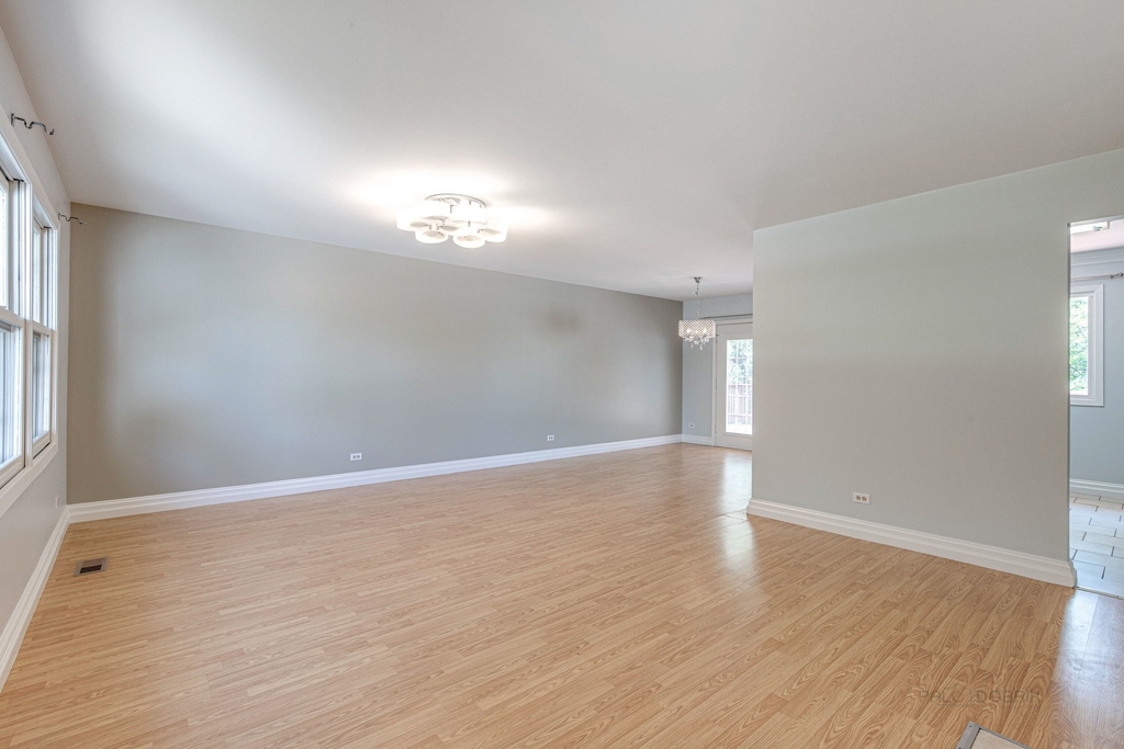 4470 Capstan Drive - Photo 7