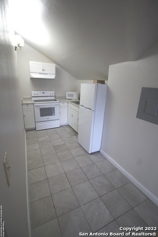 232 Cornell Ave - Photo 8