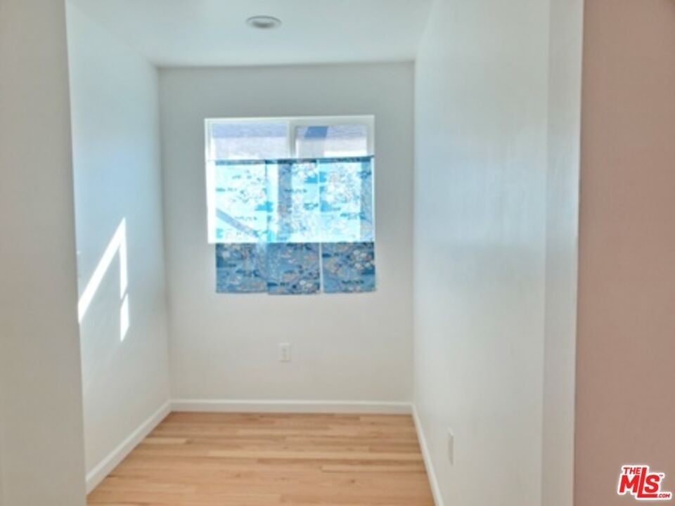 11333 Utopia Ave - Photo 7